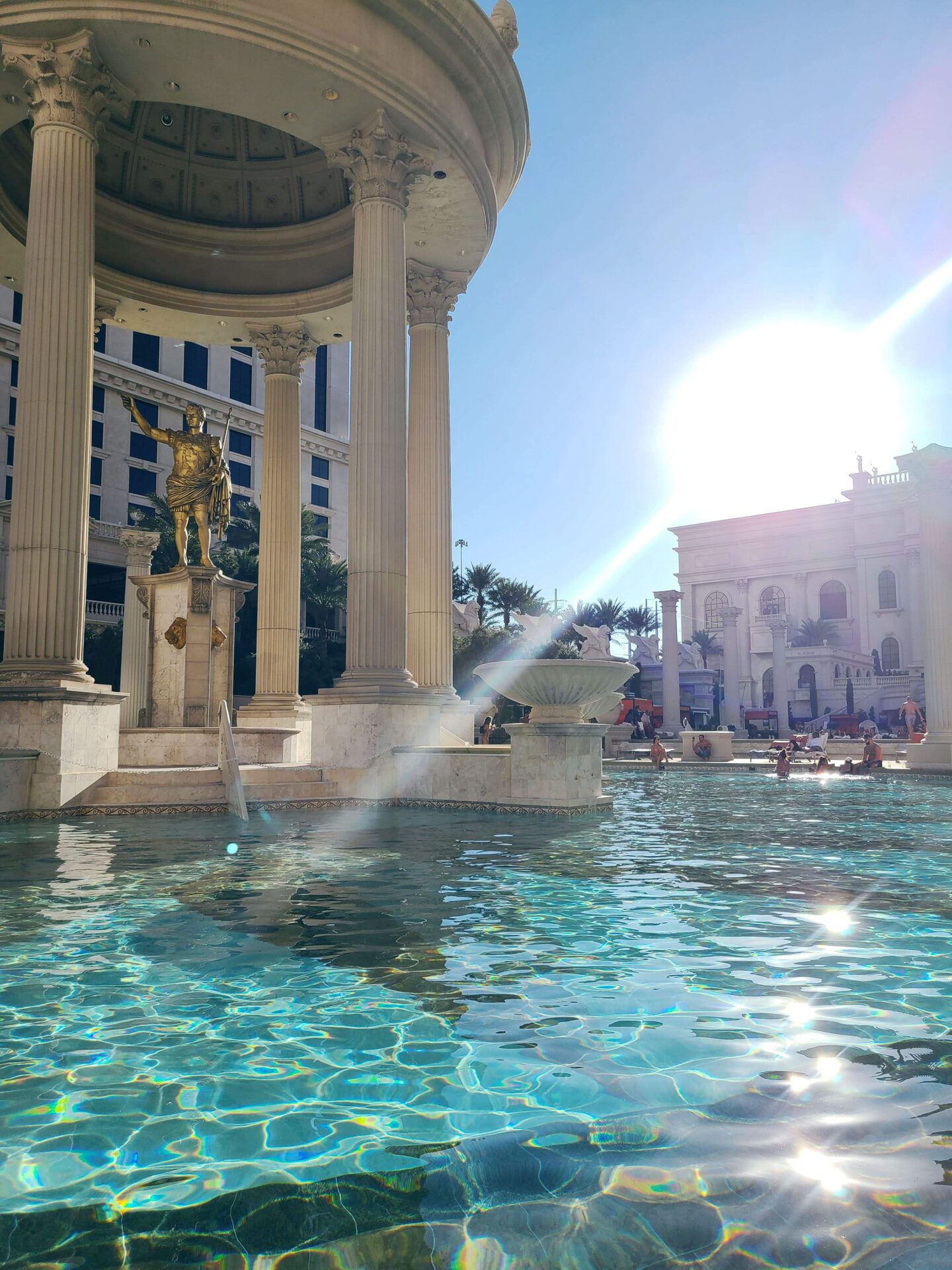 Caesars Palace Pool: The Garden of the Gods Pool Oasis 
