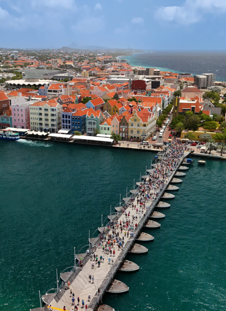 curaçao bridge